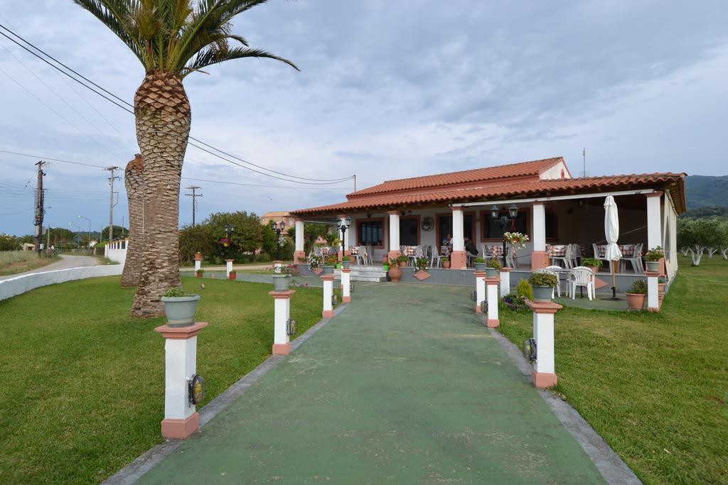 Liberty'S Studios Almiros Beach Habitación foto